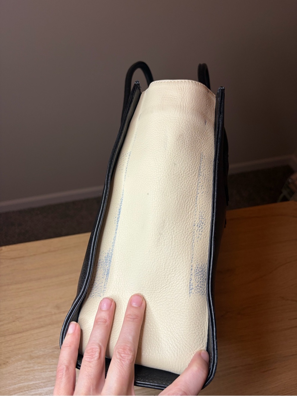 Kelly Tooke Designer Black and Cream Leather Tote Bag - Picture 6 of 13